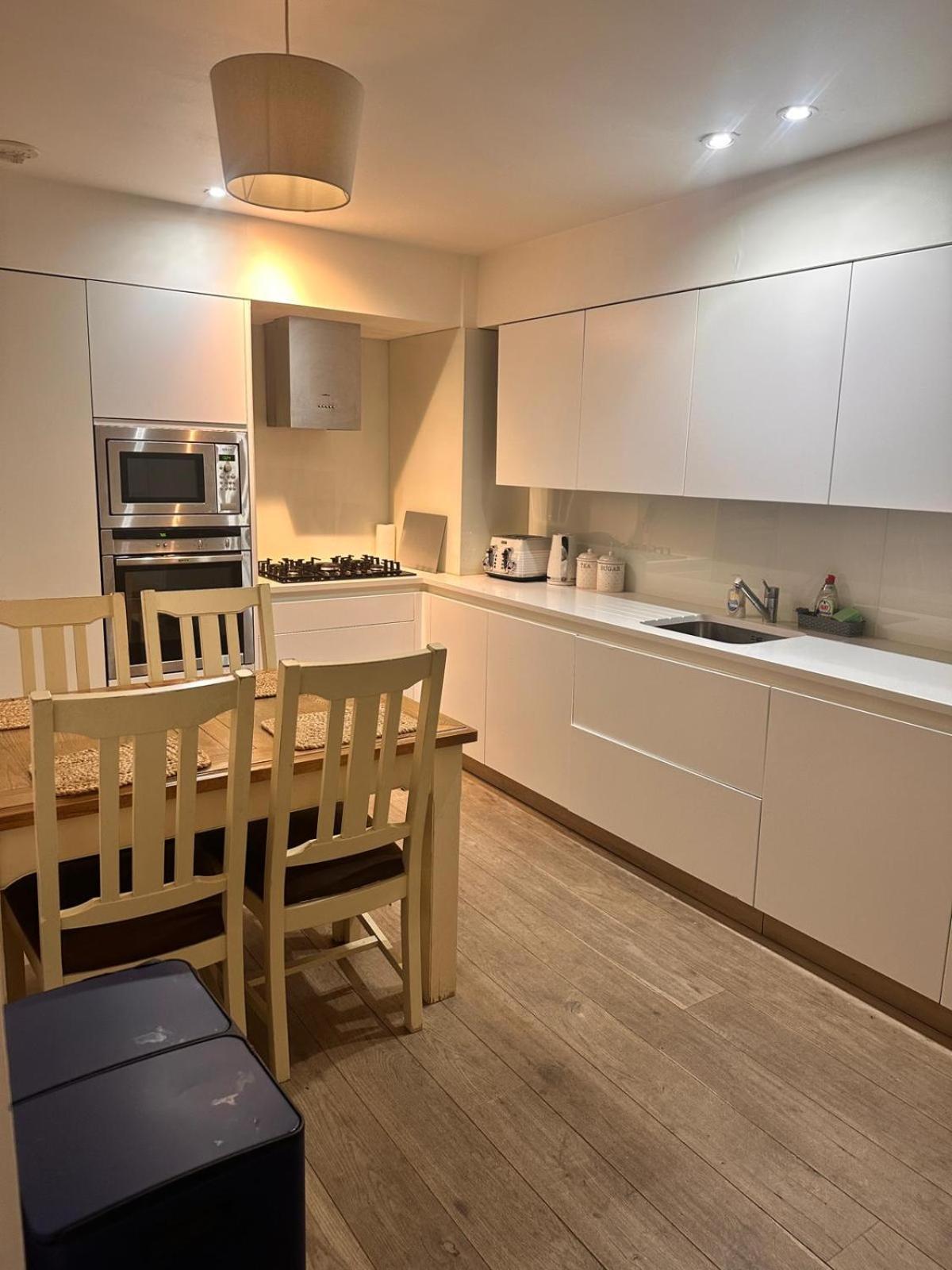 Spacious Central London Flat - 2Bhk المظهر الخارجي الصورة